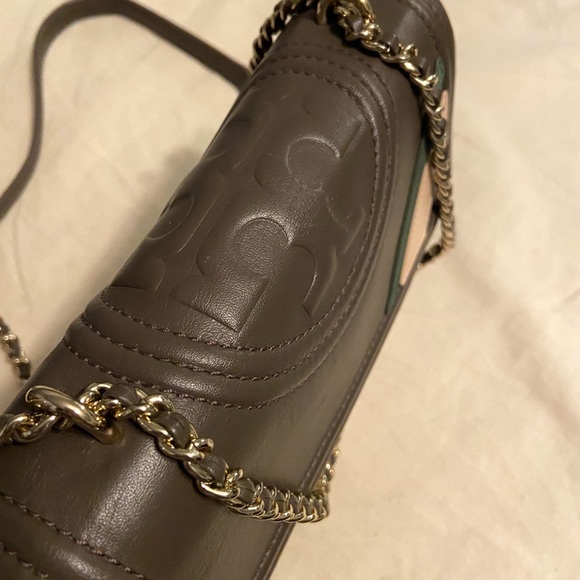 Tory Burch Fleming Small Convertible Shoulder Bag - Picture 4 of 11